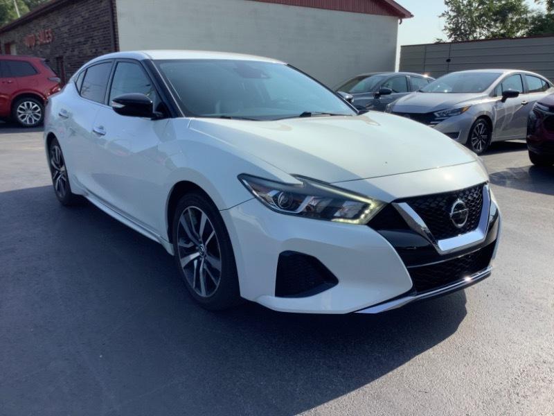 Nissan Maxima 3.5 SV 2022