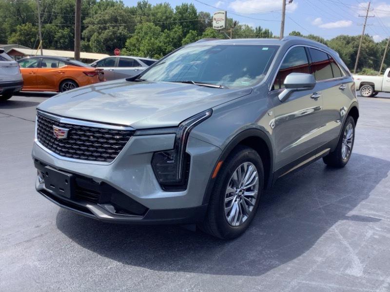 Cadillac XT4 Premium Luxury AWD 2024