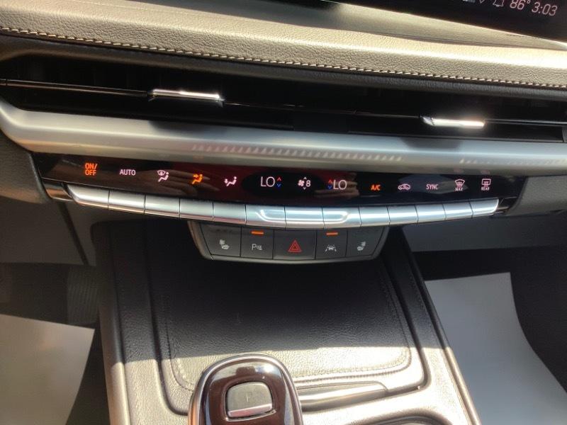 Cadillac XT4 Premium Luxury AWD 2024