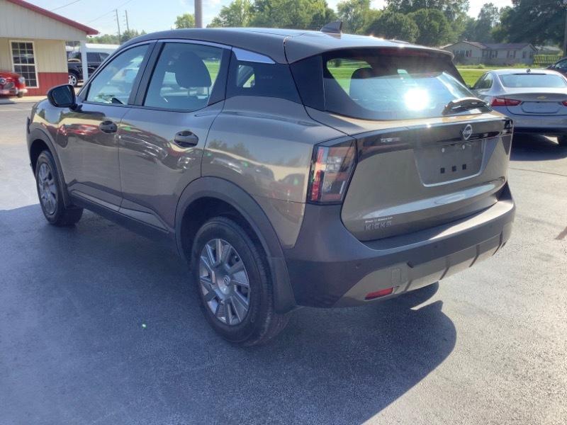 Nissan Kicks S 2025