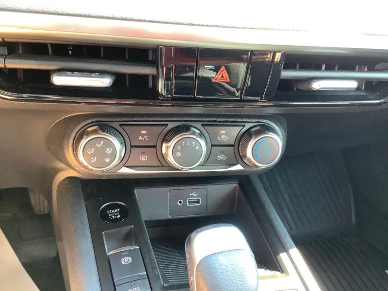 Nissan Kicks S 2025