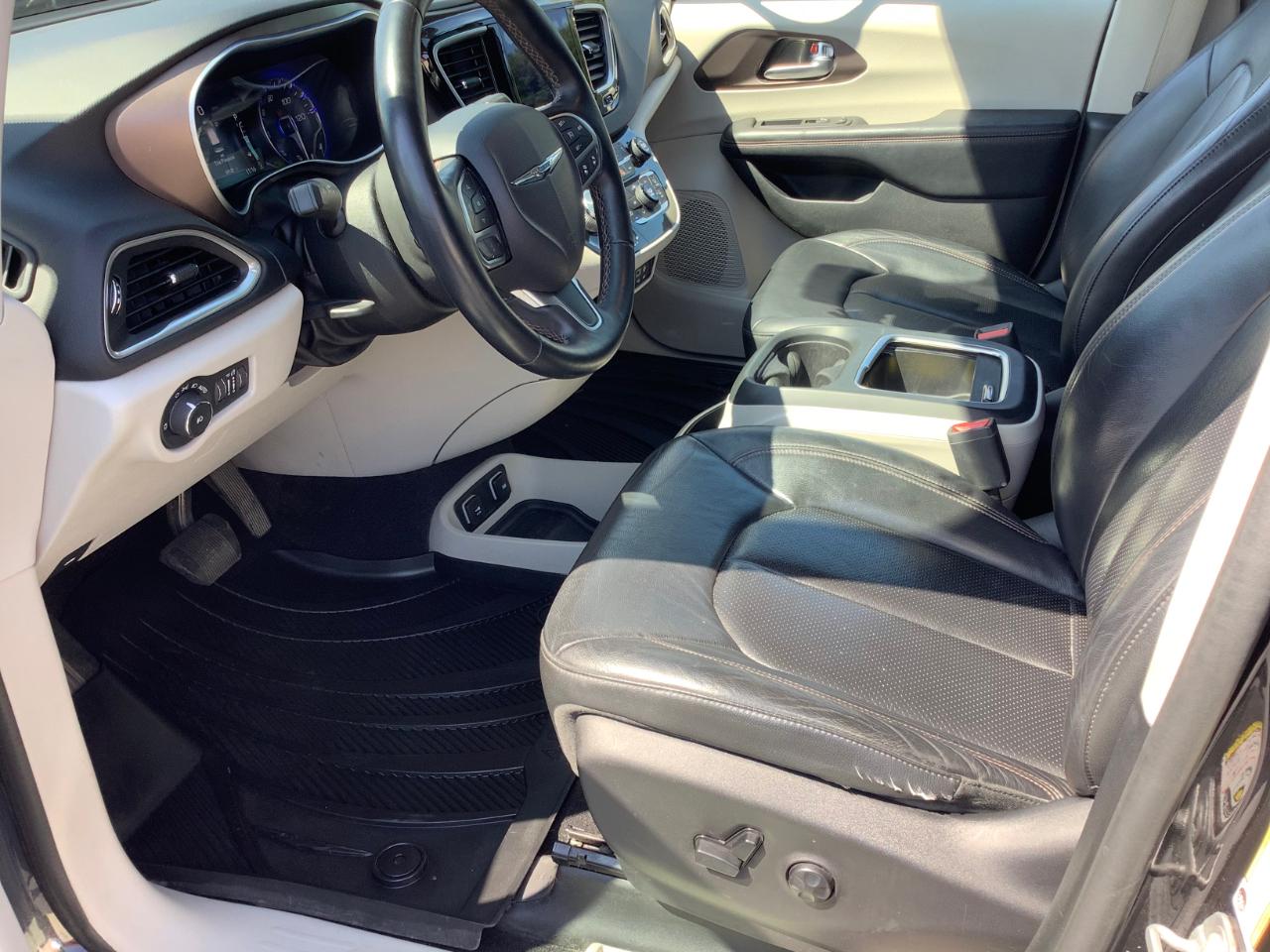 Chrysler Pacifica Touring-L Plus 2017