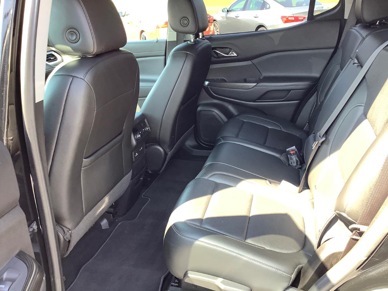 GMC Acadia SLT-1 AWD 2021
