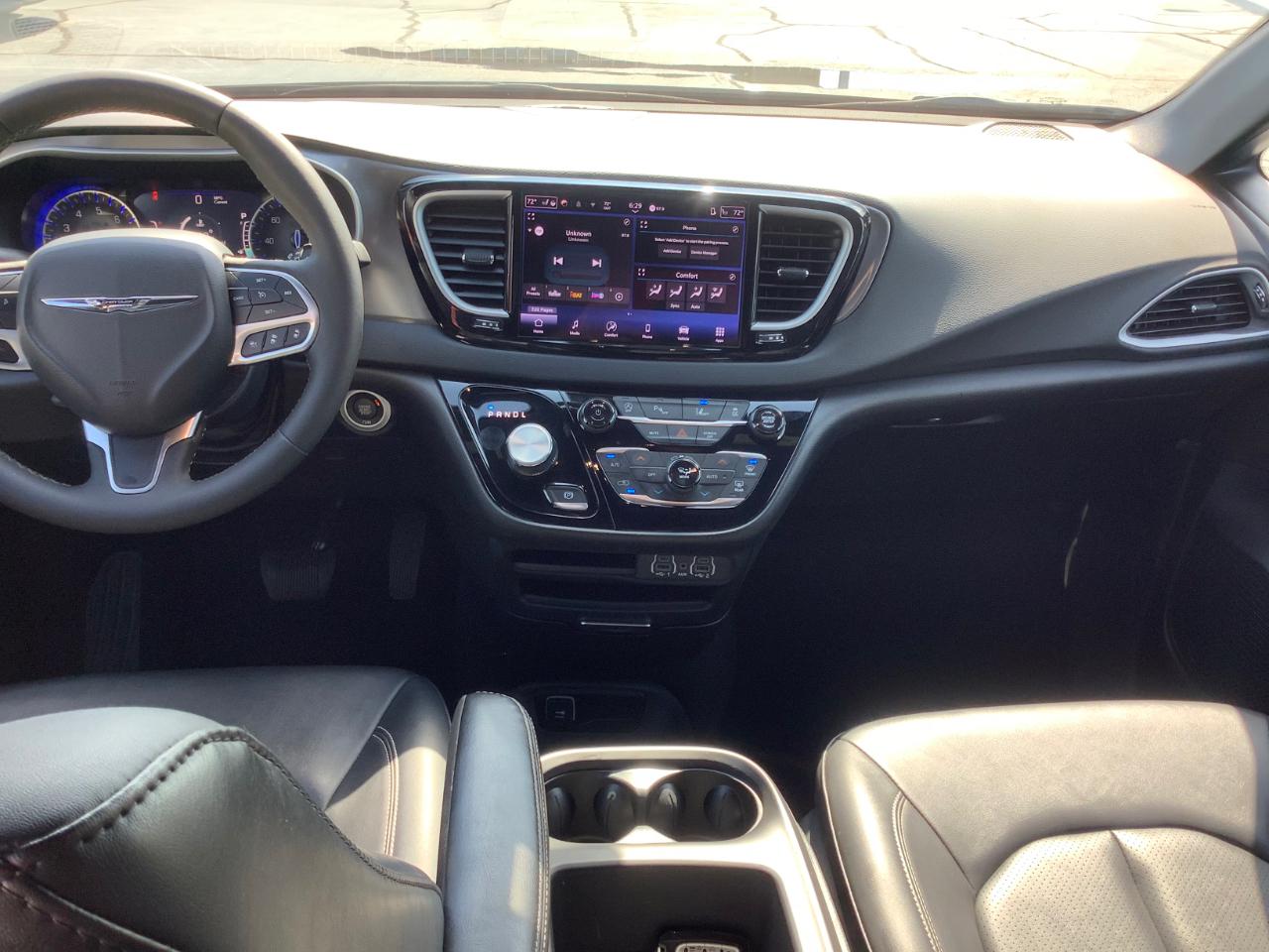 Chrysler Pacifica Select 2025