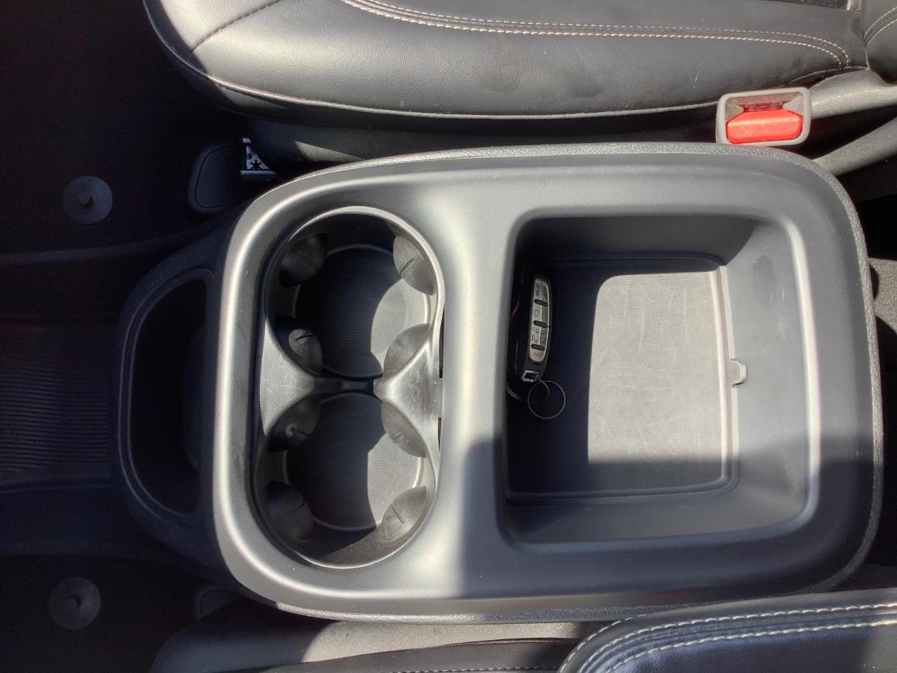 Chrysler Pacifica Select 2025