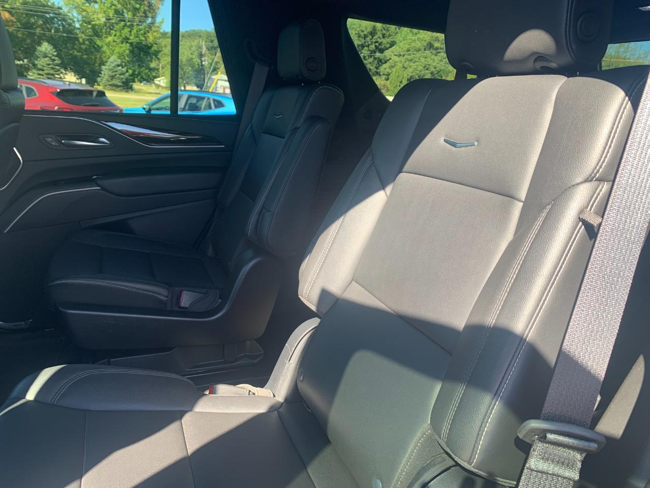 Cadillac Escalade Luxury 4WD 2023