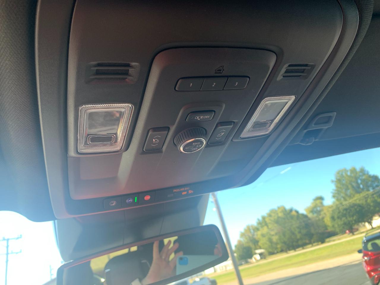 Cadillac Escalade Luxury 4WD 2023