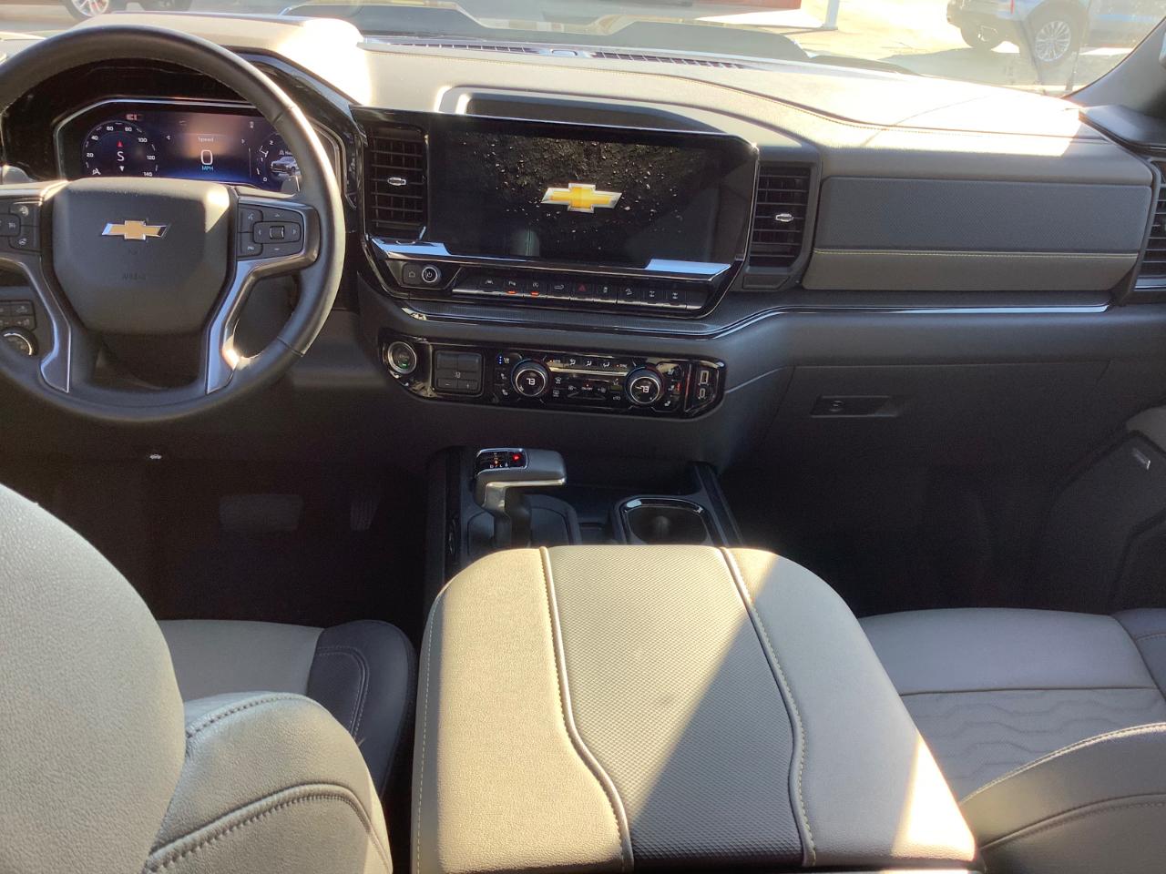 Chevrolet Silverado 1500 ZR2 Crew Cab 4WD 2024