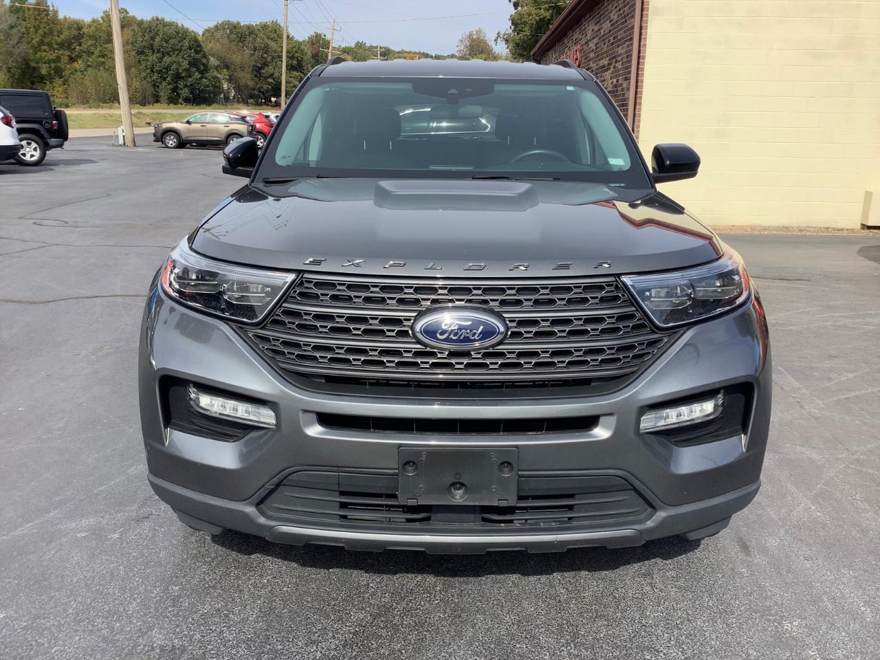 Ford Explorer XLT 2023