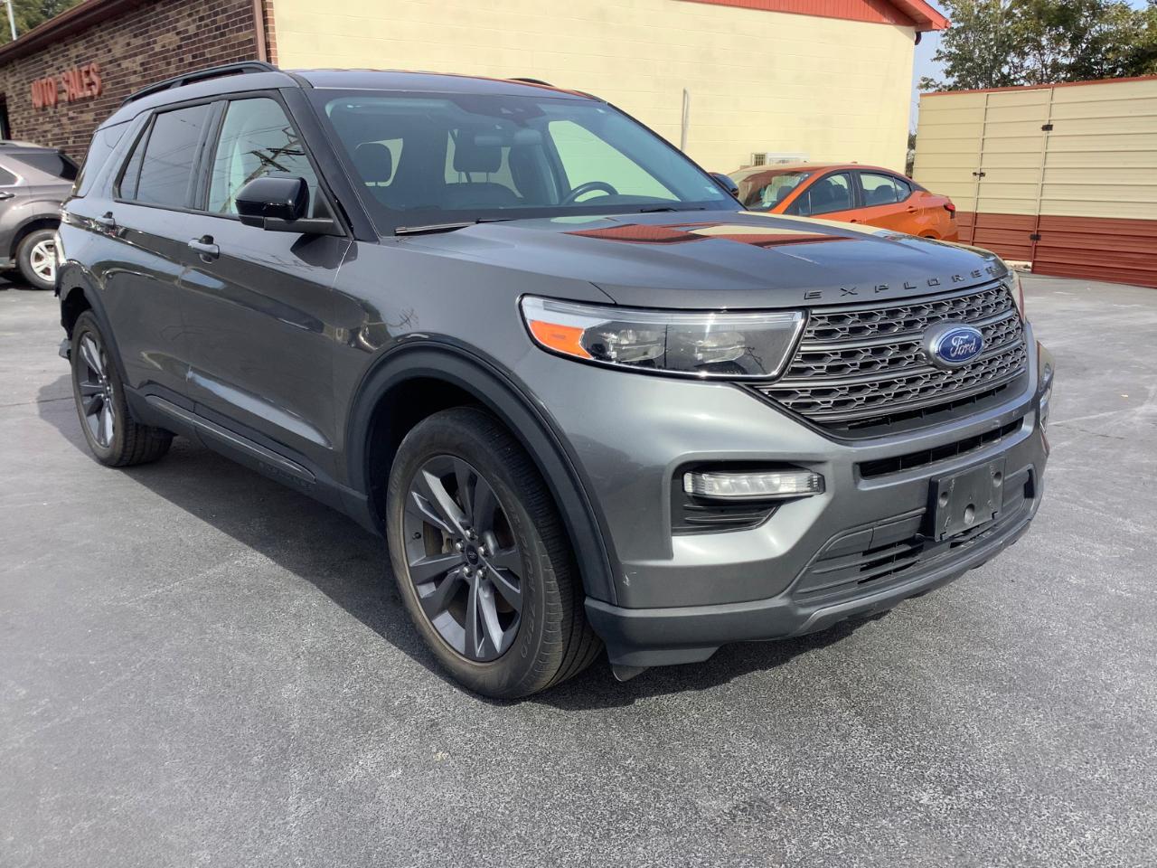 Ford Explorer XLT 2023