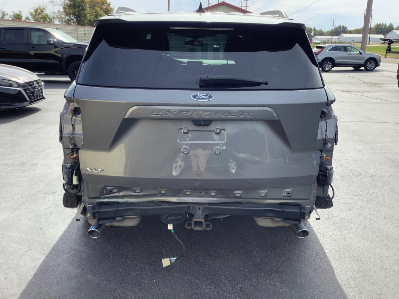 Ford Explorer XLT 2023