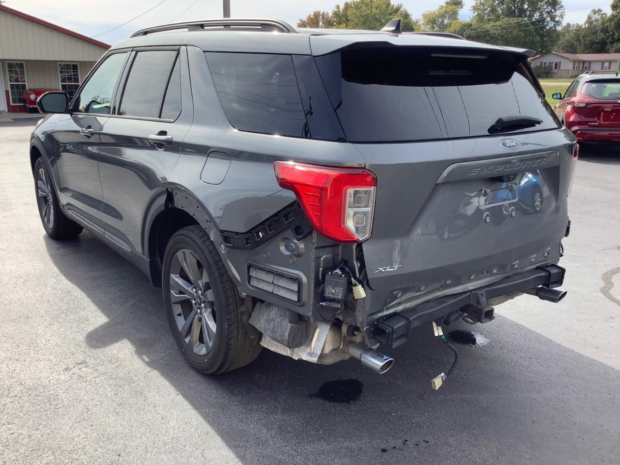 Ford Explorer XLT 2023