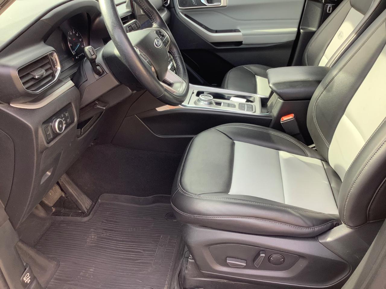 Ford Explorer XLT 2023