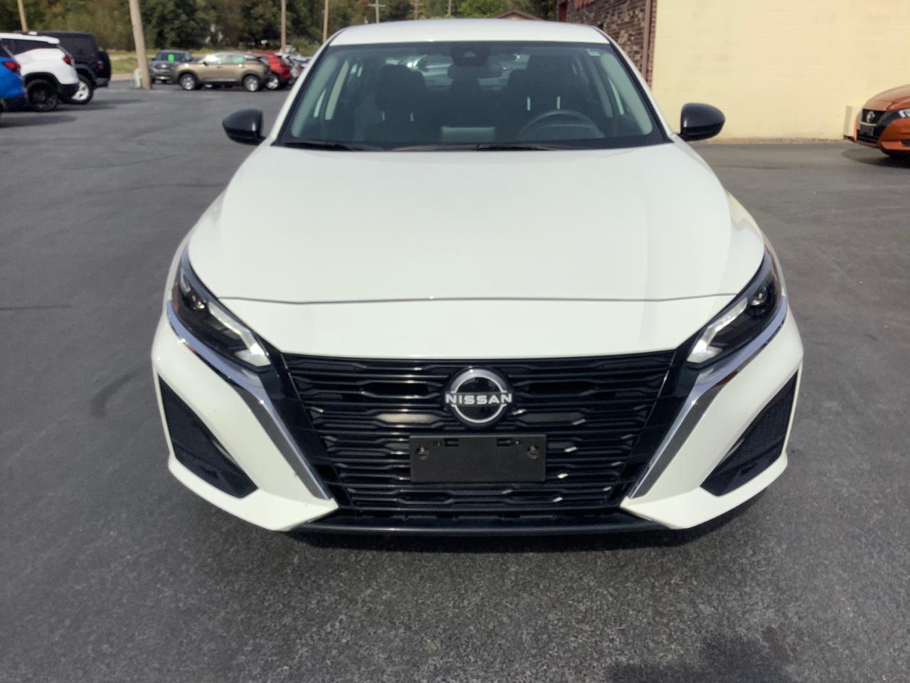 Nissan Altima 2.5 SV 2025