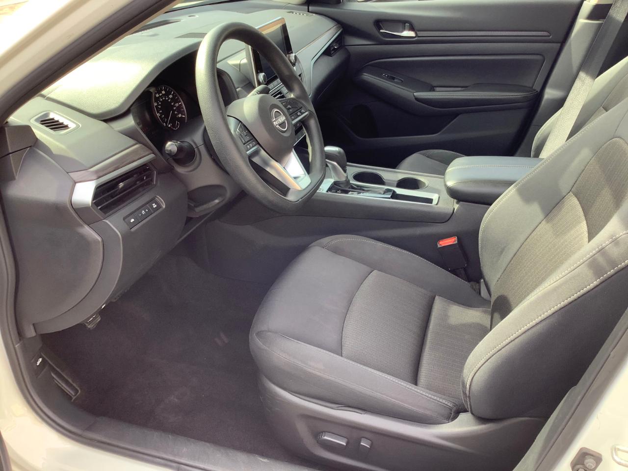 Nissan Altima 2.5 SV 2025