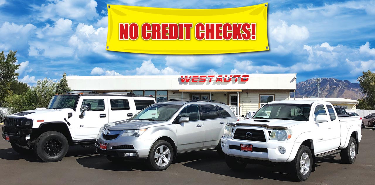 No credit check banner over dealership photo