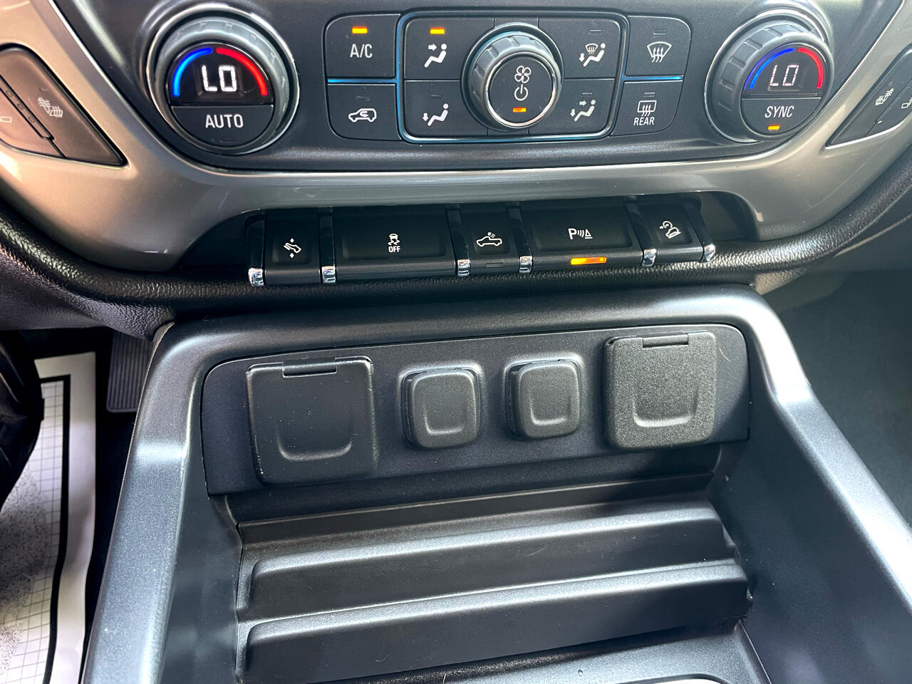used 2018 Chevrolet Silverado 1500 car, priced at $22,888
