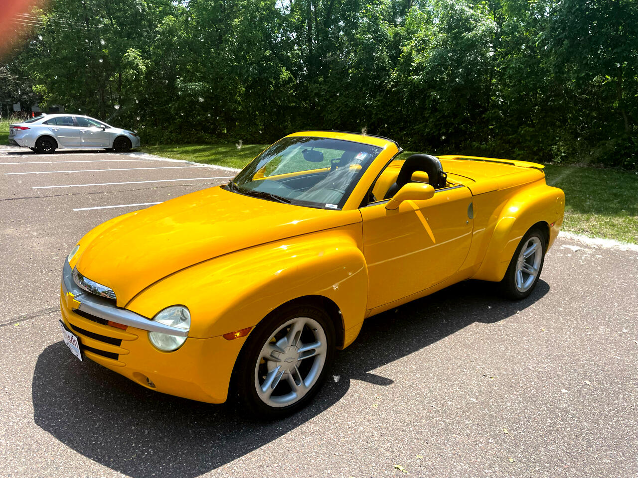 used 2004 Chevrolet SSR car, priced at $22,888