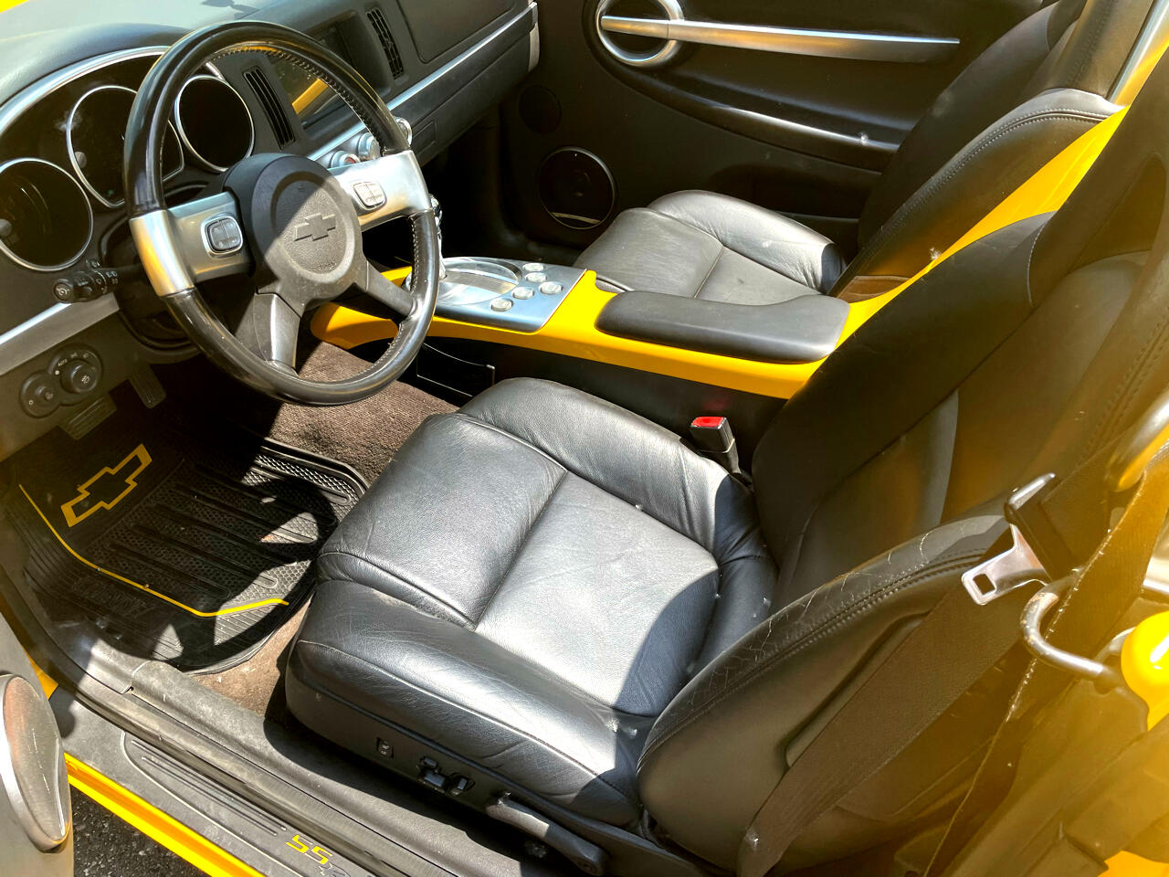 used 2004 Chevrolet SSR car, priced at $22,888