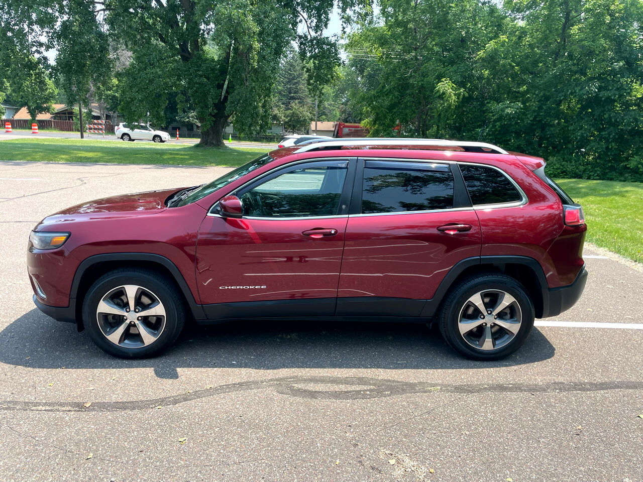 used 2019 Jeep Cherokee car, priced at $16,888