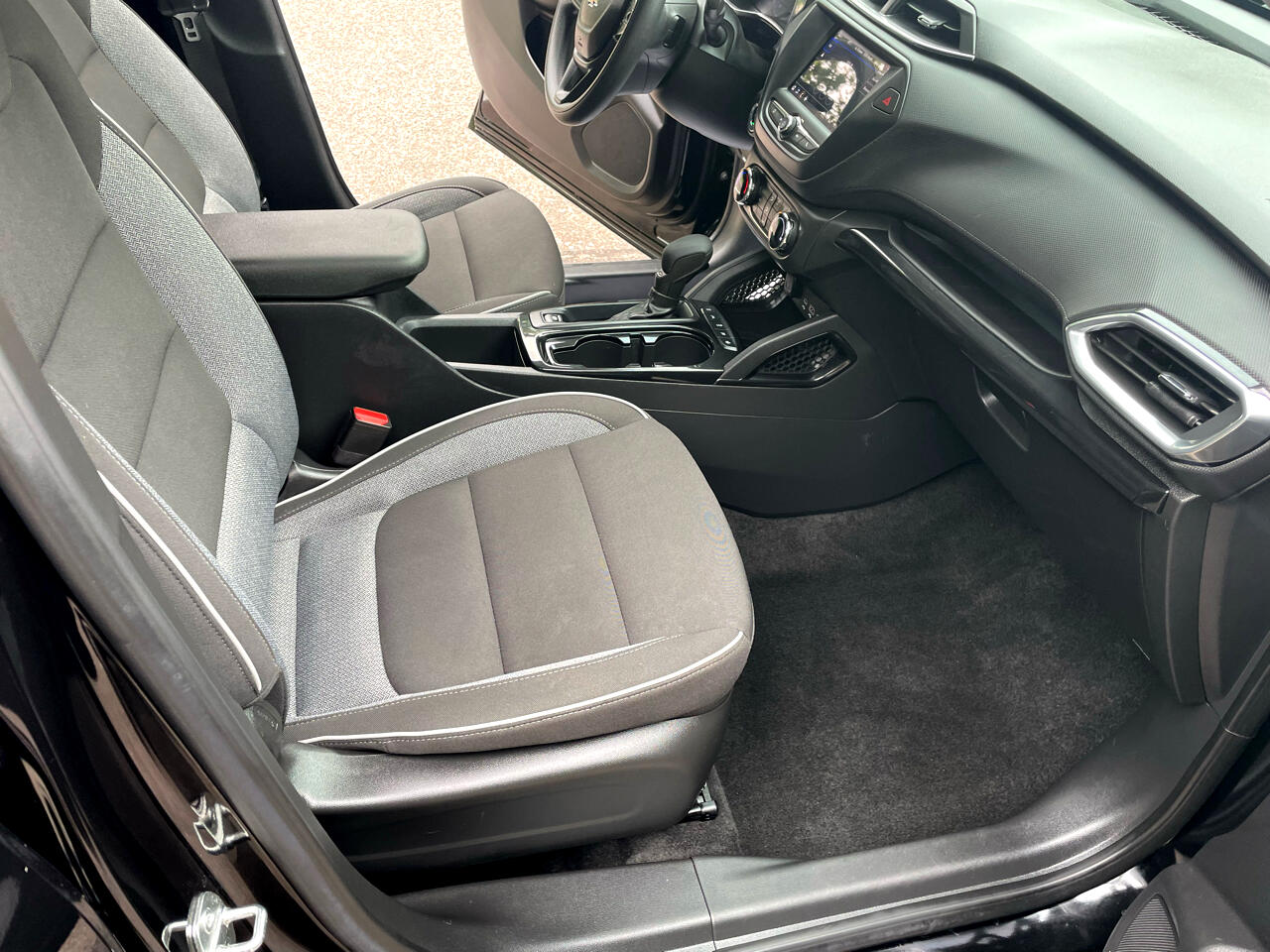 used 2023 Chevrolet TrailBlazer car, priced at $19,888