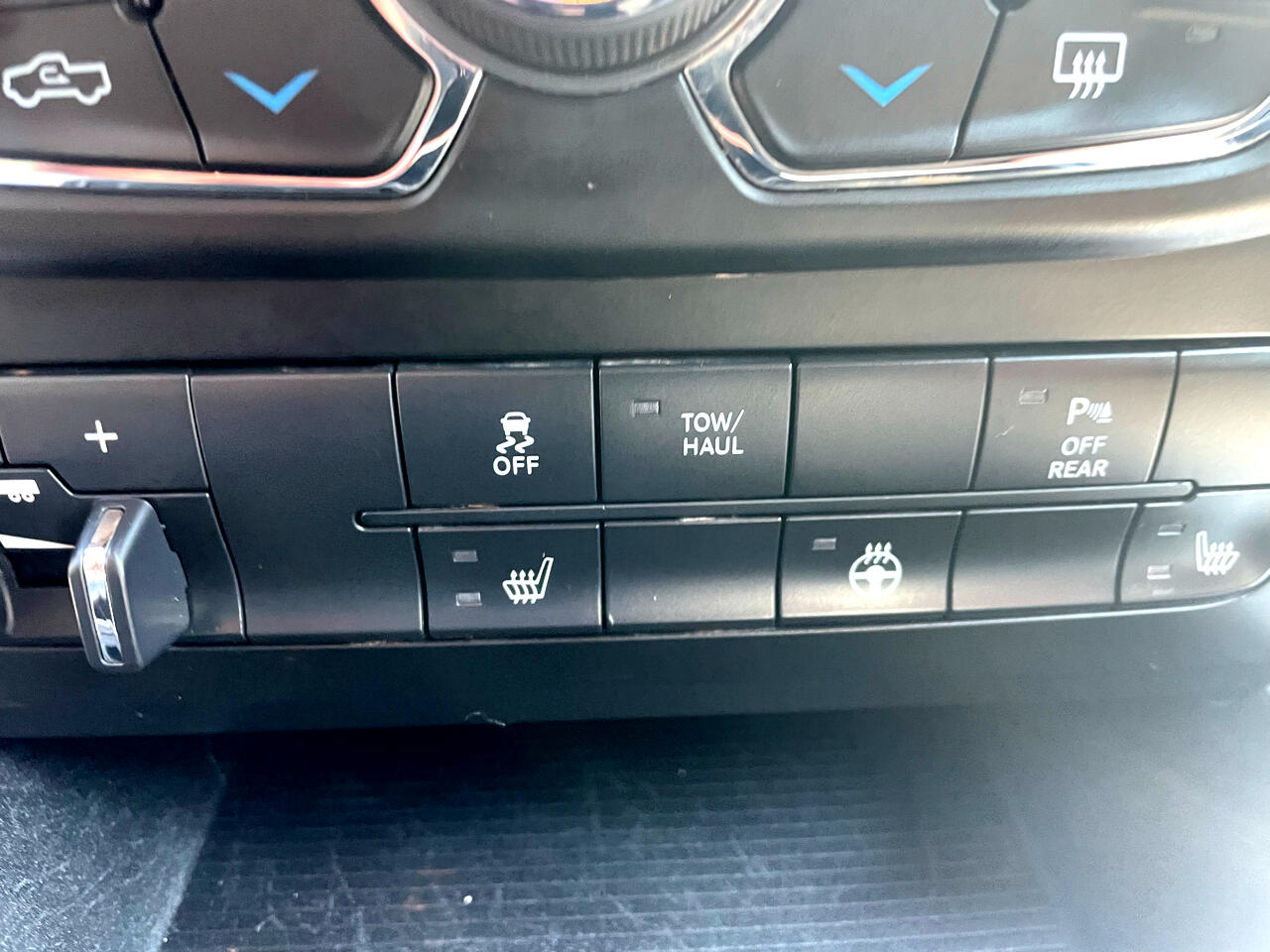 used 2019 Ram 1500 Classic car, priced at $19,888