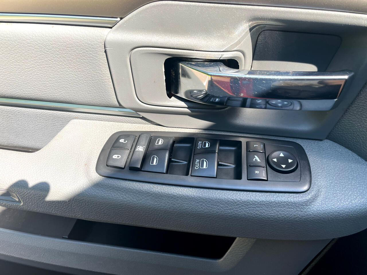 used 2019 Ram 1500 Classic car, priced at $19,888