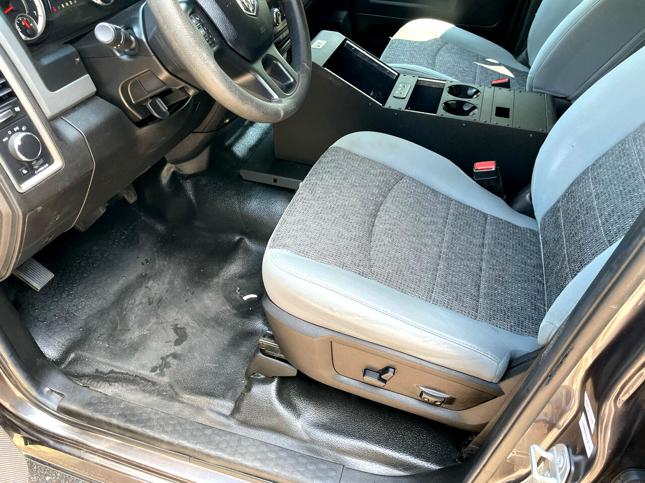 used 2019 Ram 1500 Classic car, priced at $17,888