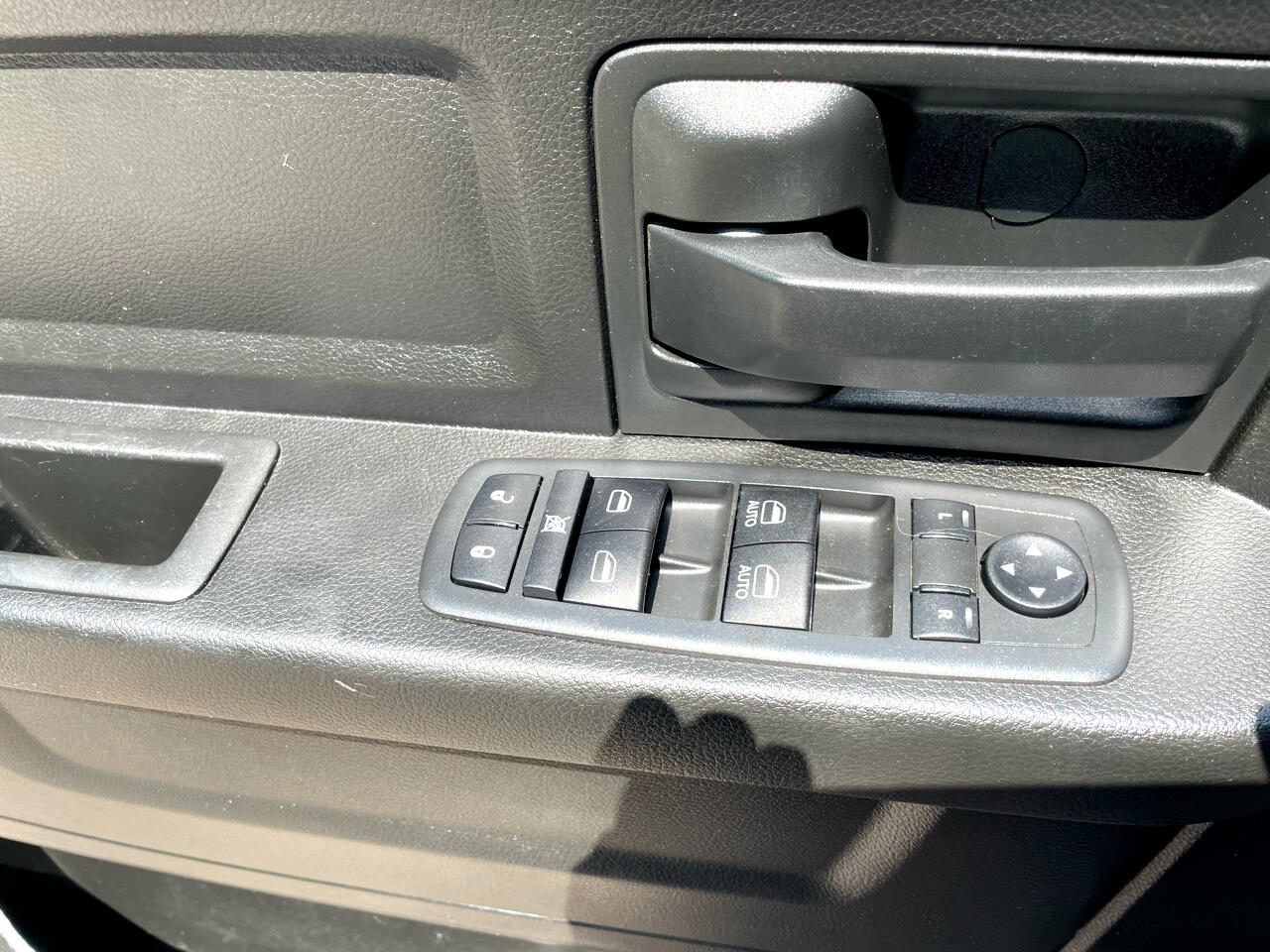 used 2019 Ram 1500 Classic car, priced at $17,888